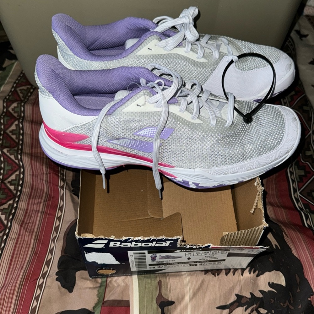 Babolar sneakers new size 11